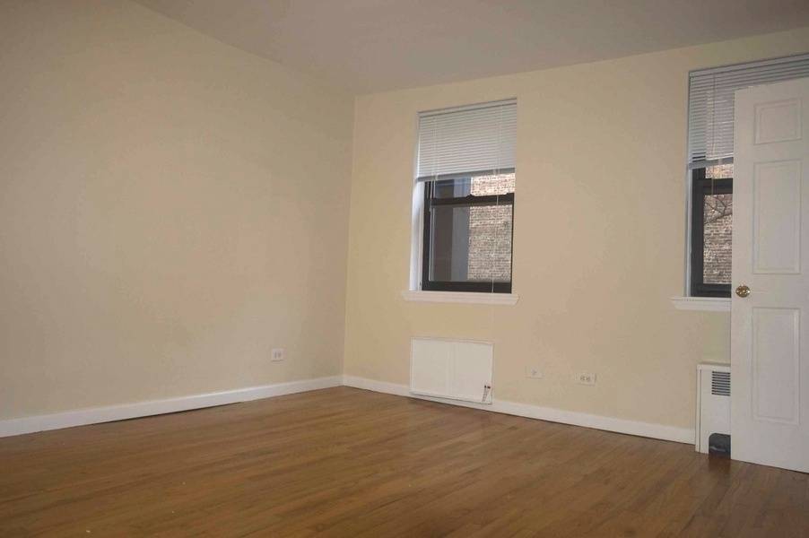 Murray Hill Renovated 1 Bedroom. Quiet and Bright!