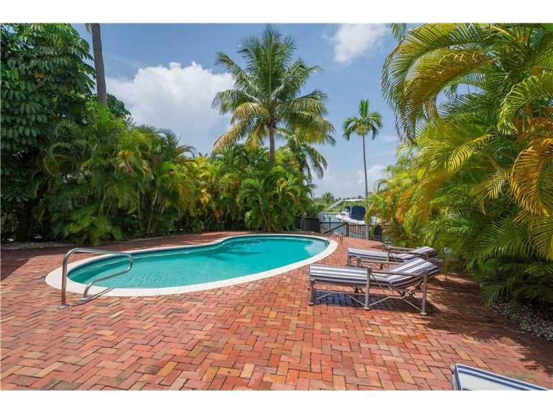 Enjoy this beautiful 5 bed 5 bath classic Miami Home