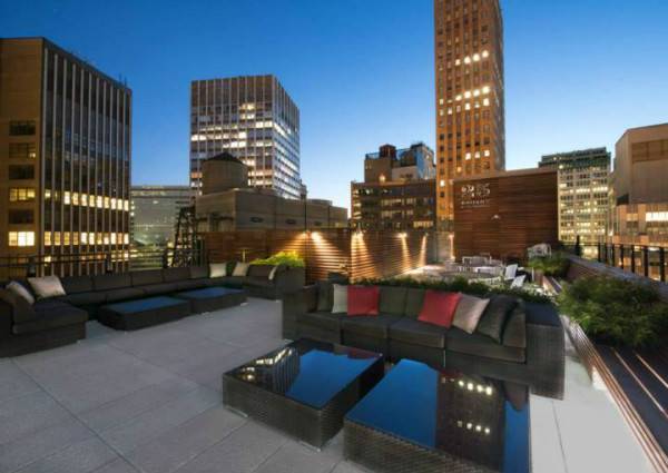 Financial District Luxury One Bedroom Apartment for Rent - NO FEE!! Condo Finishes!