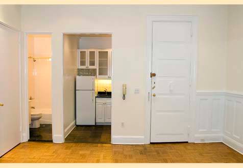 A Newly Renovated, Quiet, and Bright 1BR W/Wood Burning Fireplace. Beautiful Location!!