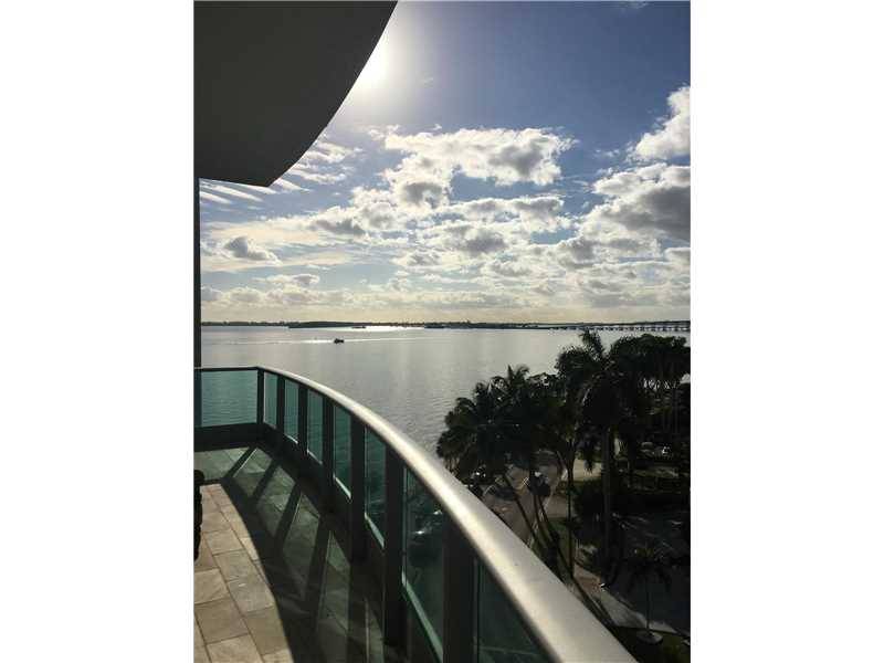 Great deal to access one of the best condo in Brickell whose entire facade has just been fully rehabilitated