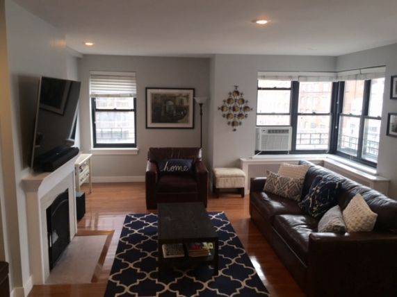 Large 2 Bedroom/2 Bathroom on 57th St with TONS of Closet Space - Corner Unit Available 10/1