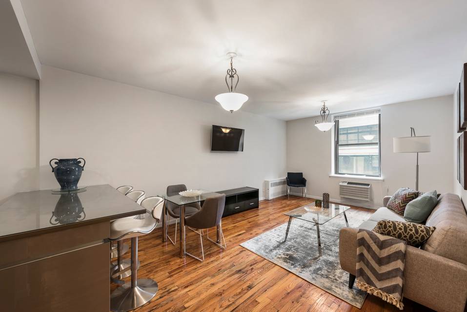 Charming 1BR Facing Bryant Park!