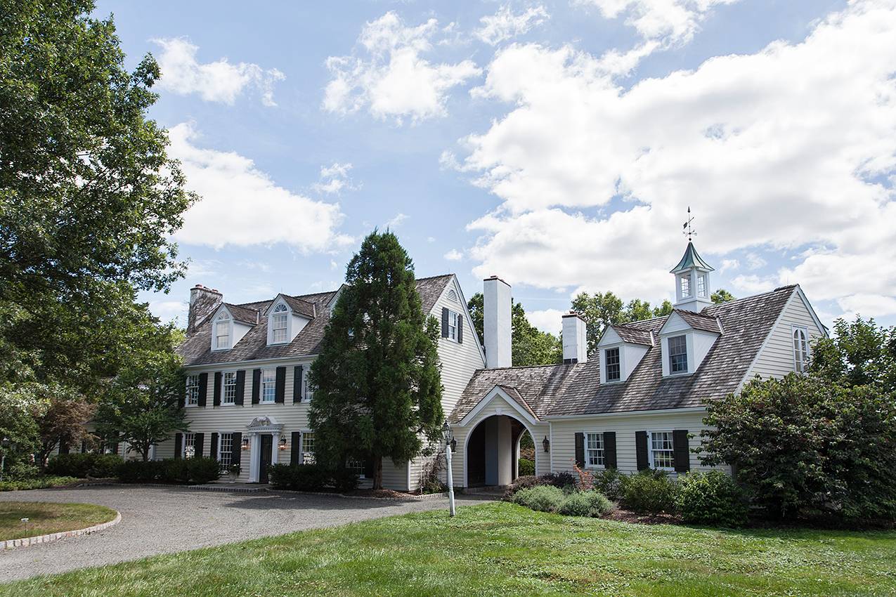 For Horse Lovers: BEAUTIFUL 7,000 sqft Estate On 20 Acres Close to Manhattan