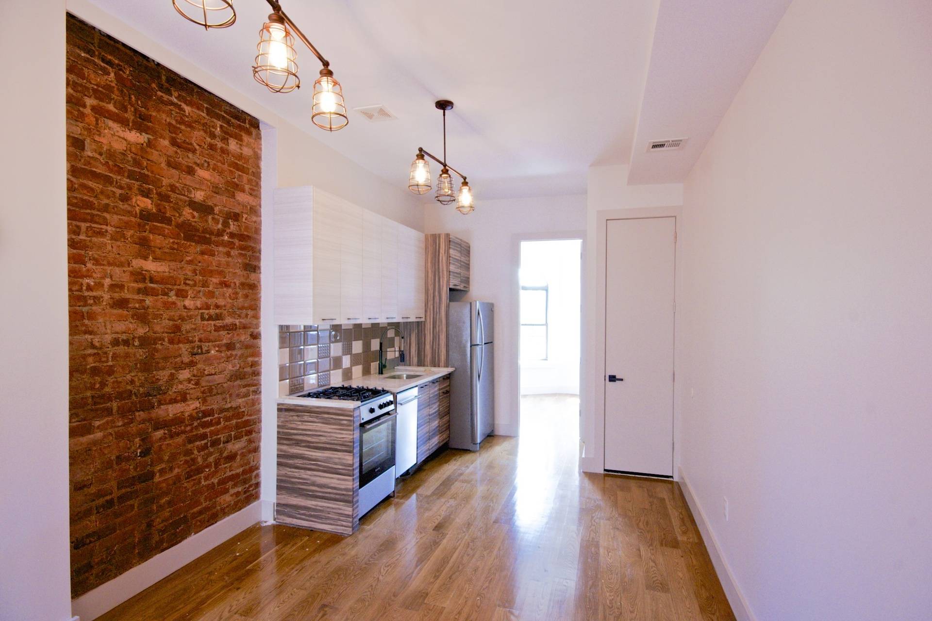 Massive 5 Bedroom w/3 Full Bathrooms in Prime Bed Stuy w/Private Garden and Courtyard