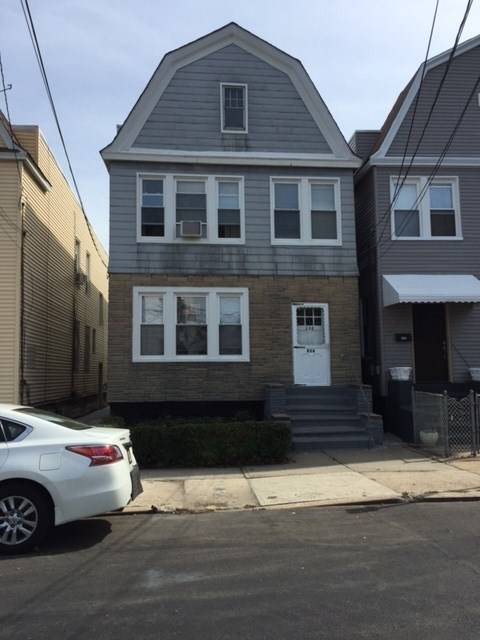 Great starter home/investment - Multi-Family New Jersey