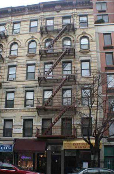 Beautiful 2BD/1BA Penthouse Duplex Apartment in the East Village, Pets Allowed