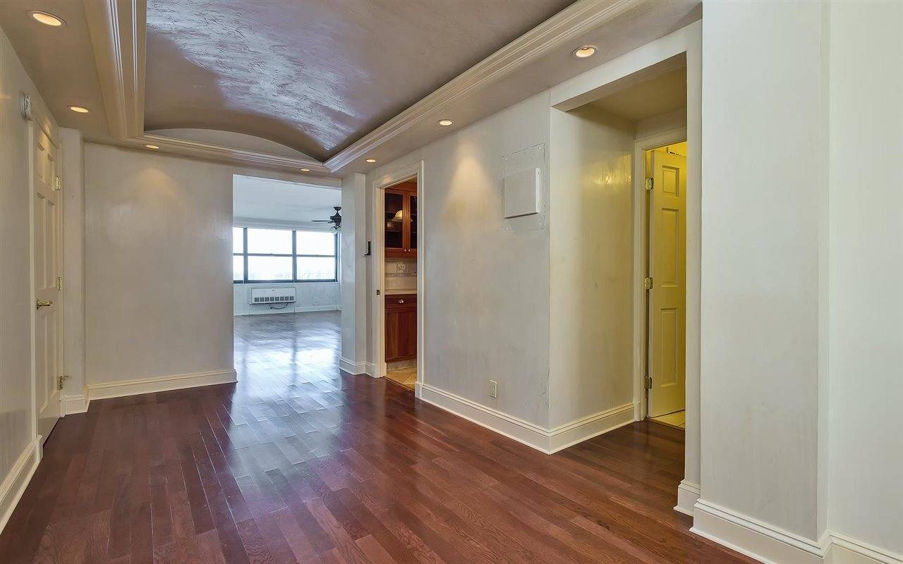 Walk into this grand foyer with tray ceilings - 2 BR Condo New Jersey