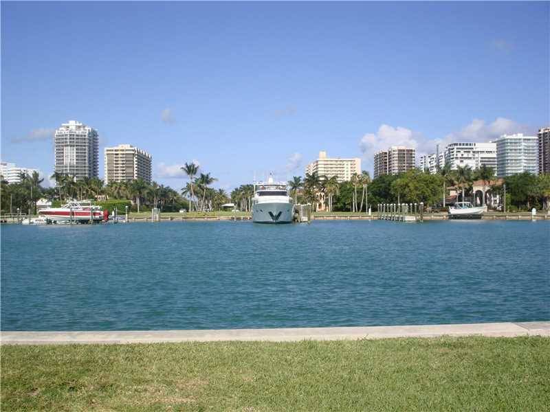 EXCLUSIVE BAL HARBOUR VILLAGE-GATED COMMUNITY ACROSS FROM THE OCEAN