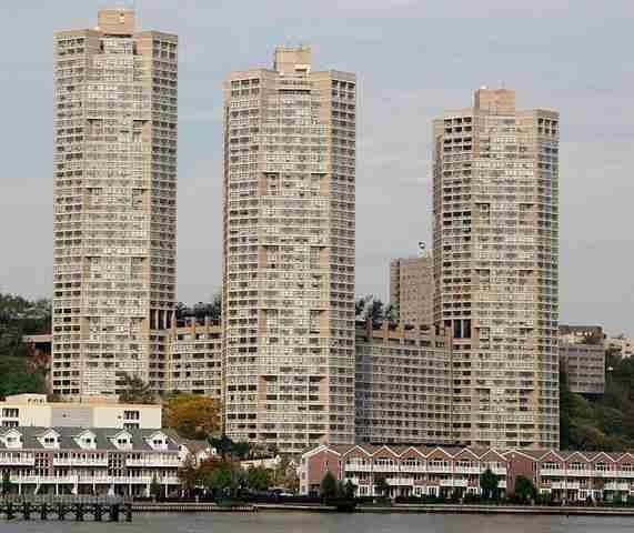 Beautiful NYC skylines view - 2 BR Condo New Jersey