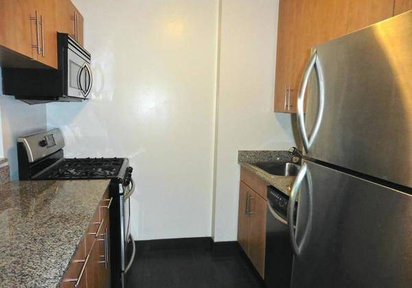 No Broker Fee!!!  Limited Time Only!!!  Beautiful West Village Studio Apartment with Roof Deck