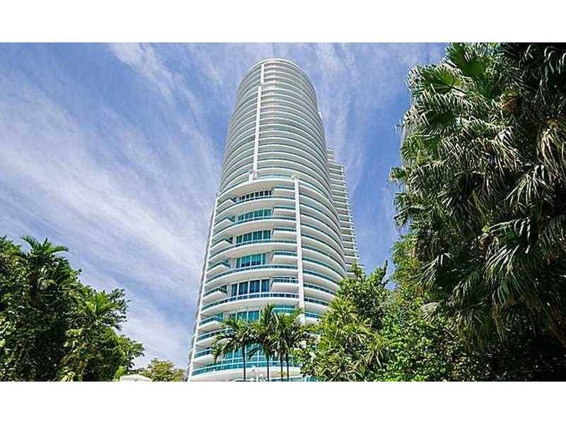 Great Opportunity - BRISTOL TOWER 2 BR Condo Bal Harbour Miami