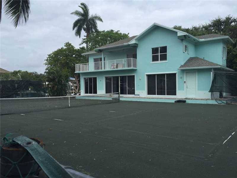 200 feet of waterfrontage - 3 BR House Ft. Lauderdale Miami