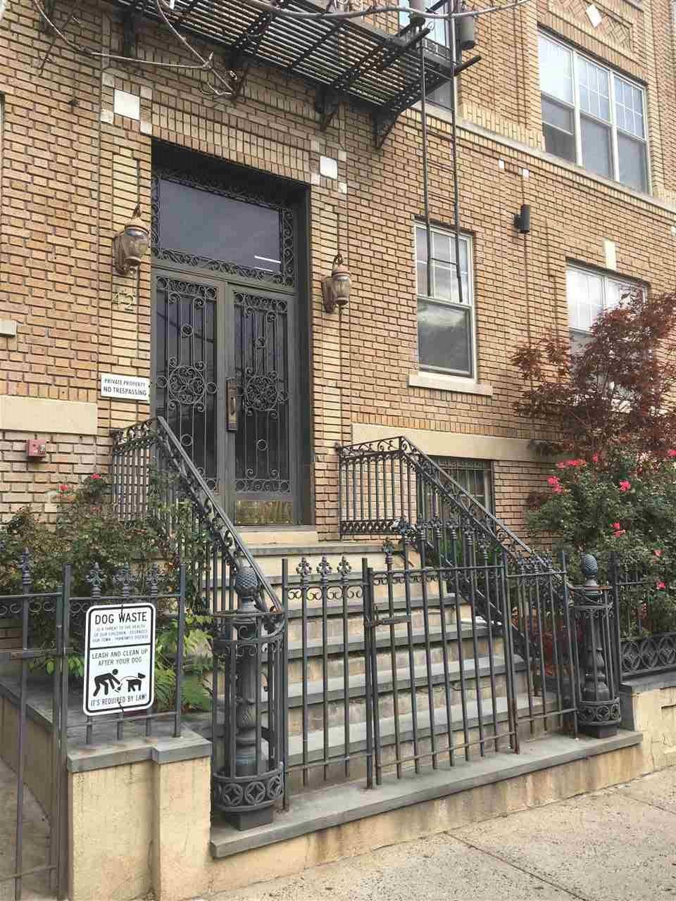 3 bedroom duplex with 2 full baths - 3 BR Condo New Jersey