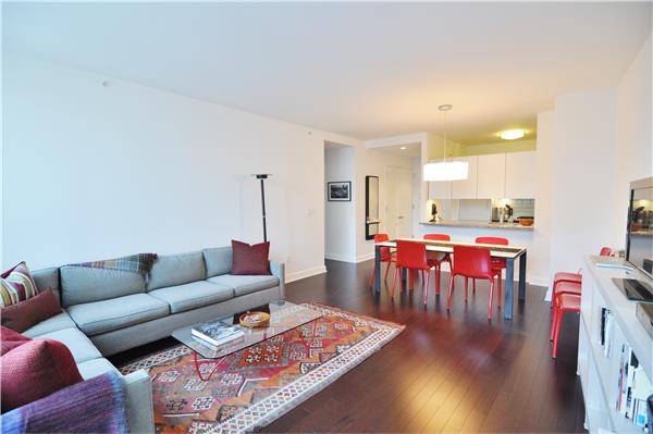Beautiful 1 Bedroom Residence with in Unit Washer & Dryer & City Views @ The Avery!