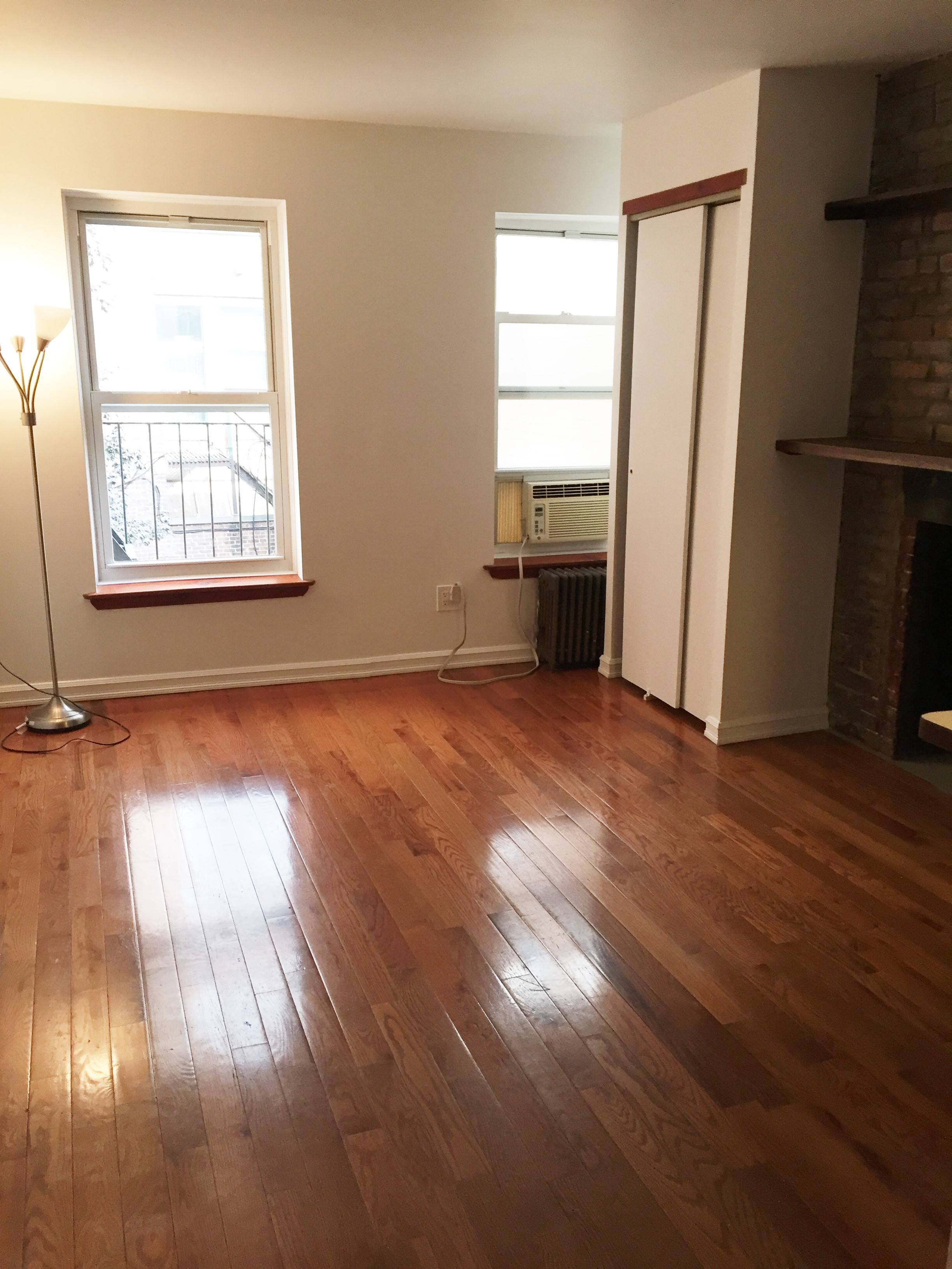 Just Reduced and Unbeatable Priced Studio w/ Breakfast Bar and 2 Closets 