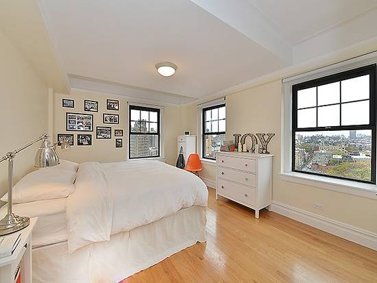 Sweet West Village 2 Bedroom Apartment with 1 Bath Featuring Great City Views