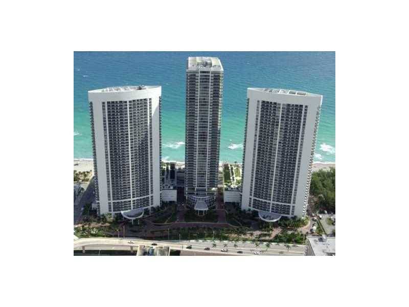 Beautiful 2 bedrooms - Beach Club Tower 3 3 BR Condo Hollywood Miami