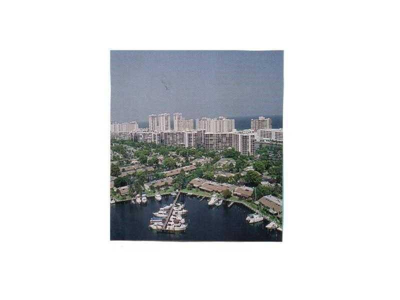 Bring the yacht - harbourwood villas 2 BR Condo Coral Gables Miami