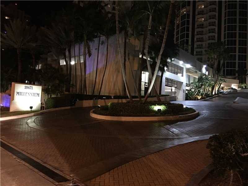 Stunning condo apartment located in the hottest area of Sunny Isles