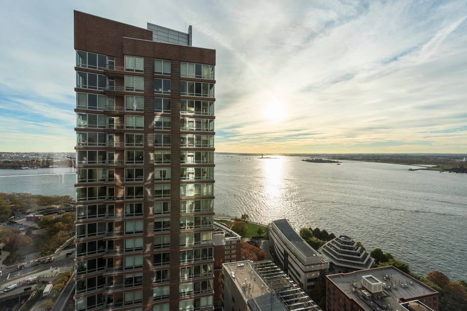 High Floor 3 Bed/2.5 Bath w/Direct Water & Statue of Liberty Views at The Visionaire