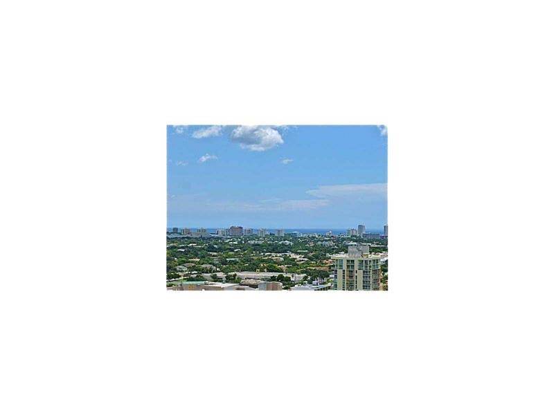 Most sought after unit on the 25th floor - 350 2nd St SE 2 BR Condo Miami