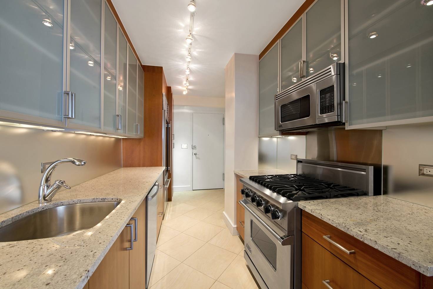 Lenox Hill Prime /  Huge Price Drop !!! Steal this Renovated, Spacious, Sunflooded 2Beds with DA/Conv3 w Washer/Dryer in  White Glove,Concierge, Garage, Gym