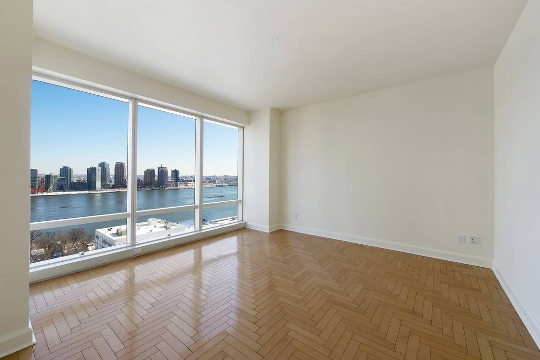 Trump World Tower Corner 3BR in the Sky w River Views, Garage, Pool + All Amenities 