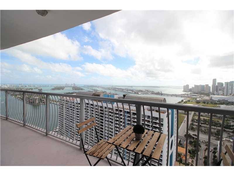 SEASONAL RENTAL *MAGNIFICENT WATER VIEWS OF BAY/INTRACOASTAL & CITY FROM WRAP AROUND BALCONY IN OPERA TOWERS 46TH FLOOR