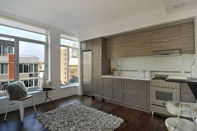 East Village: Gorgeous One Bedroom with Large Windows 