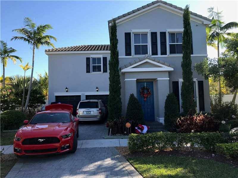 BEAUTIFUL HOUSE WITH INDEPENDENT APARTMENT - Kendall Commons Residenti 4 BR Split-level Miami