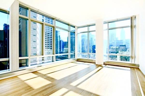 Spectacular Condo By Rock Center ~ Prime Fifth Ave ~ W/D, Pool, & More!