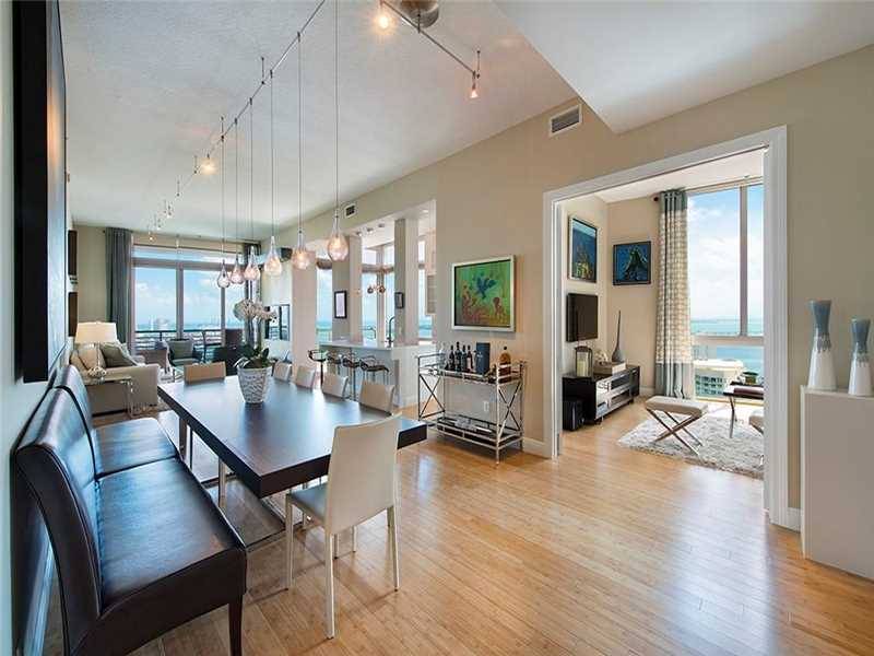 Completely renovated lower penthouse w/12 ft - ONE MIAMI EAST 3 BR Condo Brickell Miami