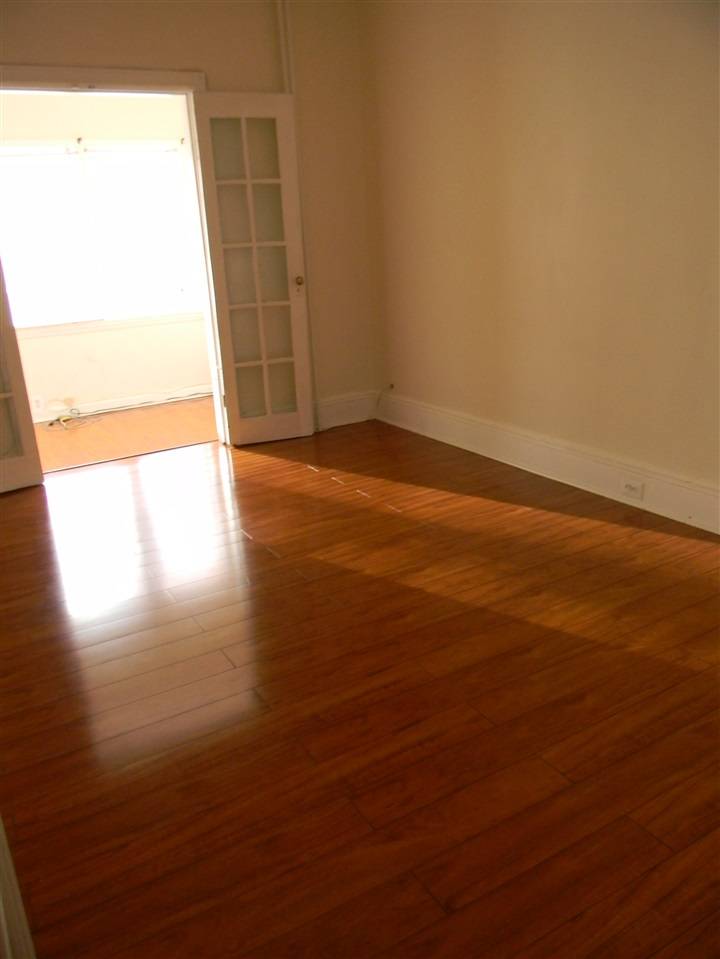 LOVELY 2 BEDROOMS APT PLUS AN OFFICE SPACE IN WEST BERGEN SECTION