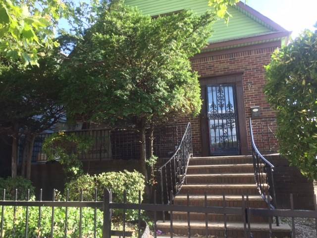 Beautiful corner house with 1 bedroom one bath next to NJCU