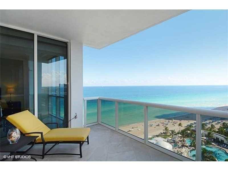 BEAUTIFUL DIRECT OCEANFRONT 2 BEDROOM 2 1/2 BATH TURNKEY APARTMENT LOCATED IN THE HEART OF SUNNY ISLES BEACH