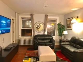 Nice 2 Bedroom Unit with plenty of Light - 2 BR Historic Downtown New Jersey