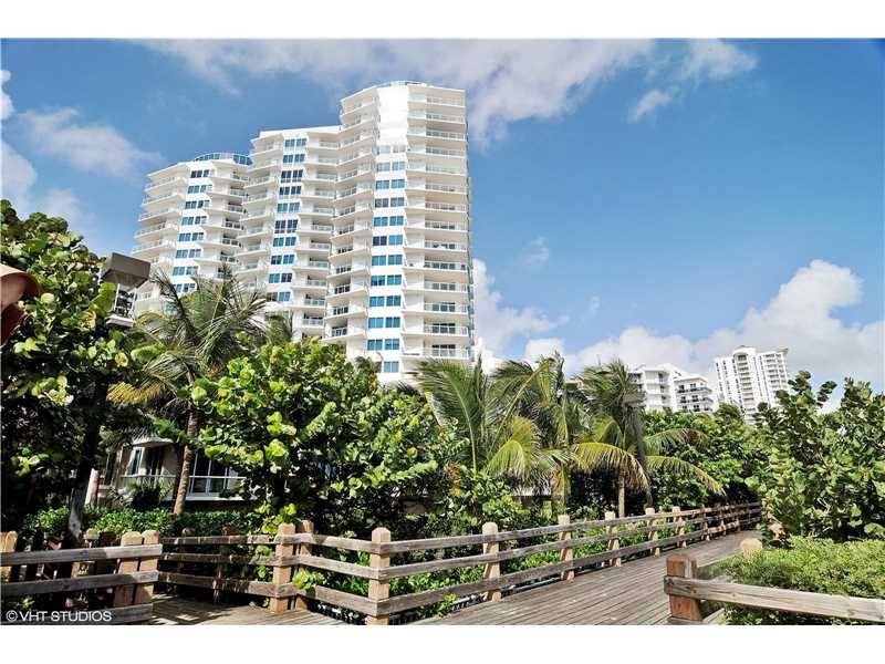 RENT THIS BEAUTIFUL UNIT LOCATED STEPS AWAY FROM OF THE BEACH