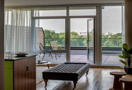 Premier Williamsburg 1 Bedroom Apartment with 1 Bath featuring a Rooftop Deck and Pool