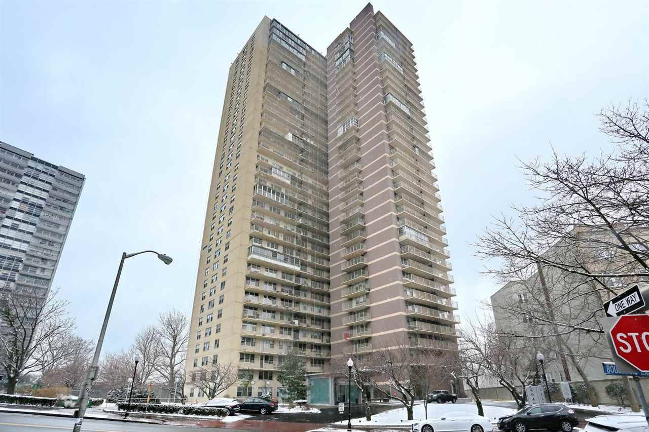West New York One bedroom corner apartment approx1050 Sq feet maliciously maintained in a luxury hi-rise on blvd east Open layout living room