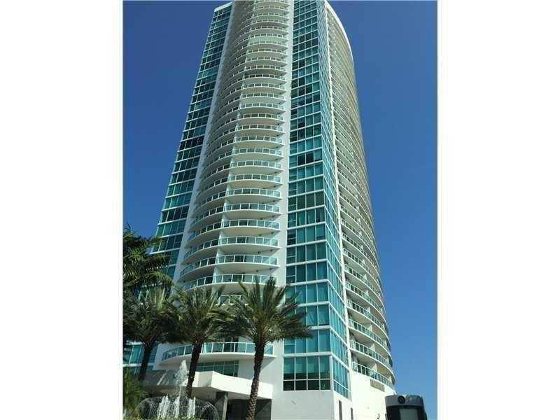Spectacular 3/3 penthouse in Waterfront building in Brickell