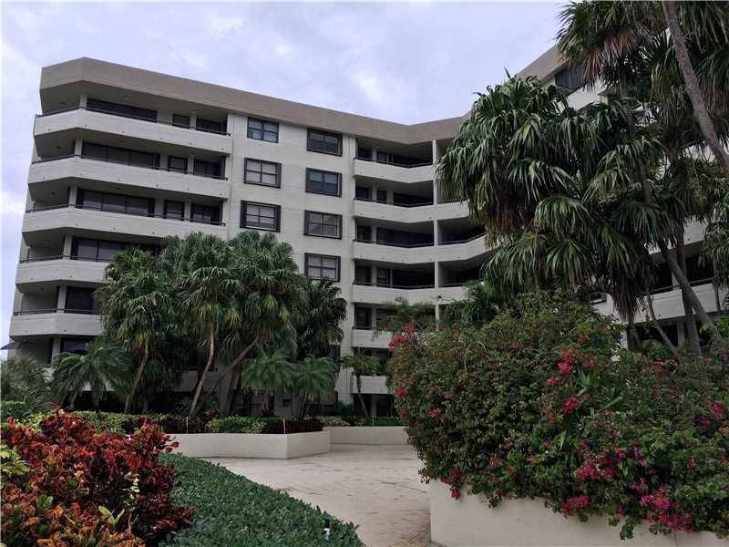 Seasonal Rental - Ocean Lane Plaza Condo 2 BR Condo Key Biscayne Miami