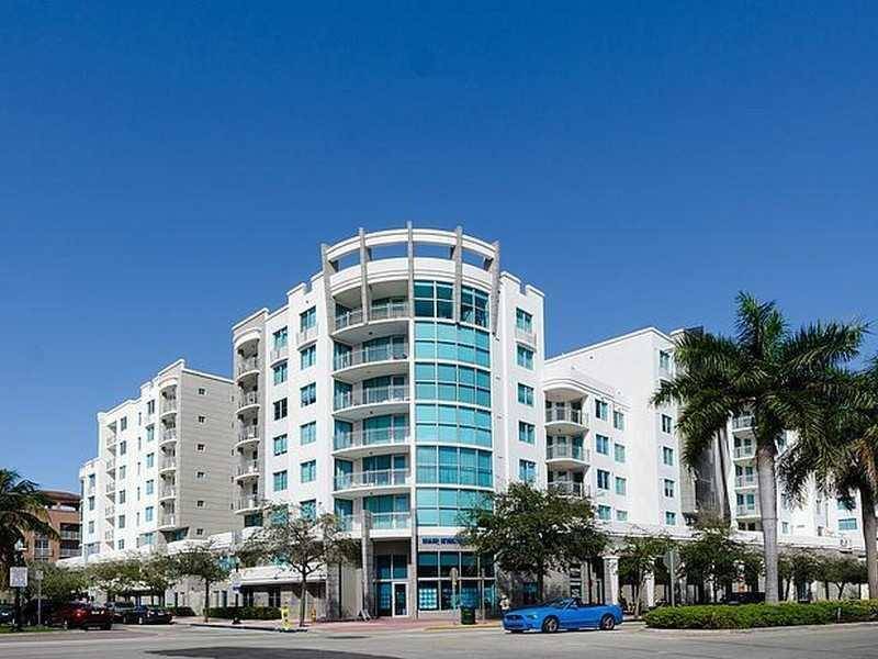 : Located South of 5th - Cosmopolitan Residences O 1 BR Condo Bal Harbour Miami