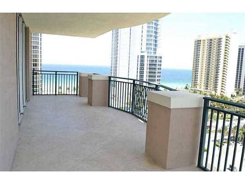 CORNER UNIT /Upper Penthouse - King David 3 BR Condo Bal Harbour Miami