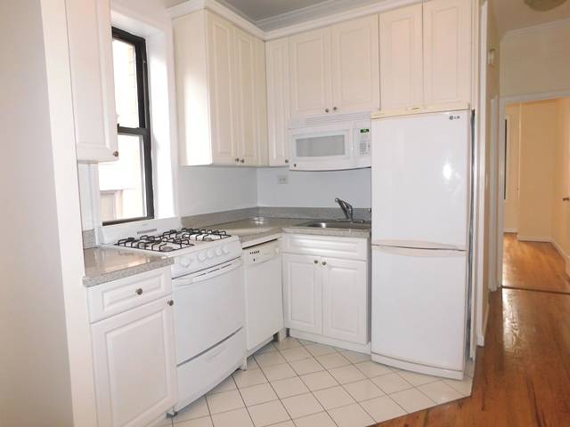 NO FEE ONE BED DEAL IN MURRAY HILL! RENOVATED CHARM NEAR GRAND CENTRAL!
