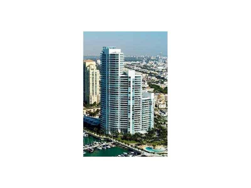 highly desirable 3 bedroom 3 bath flow through unit with spectacular bay and ocean and city view