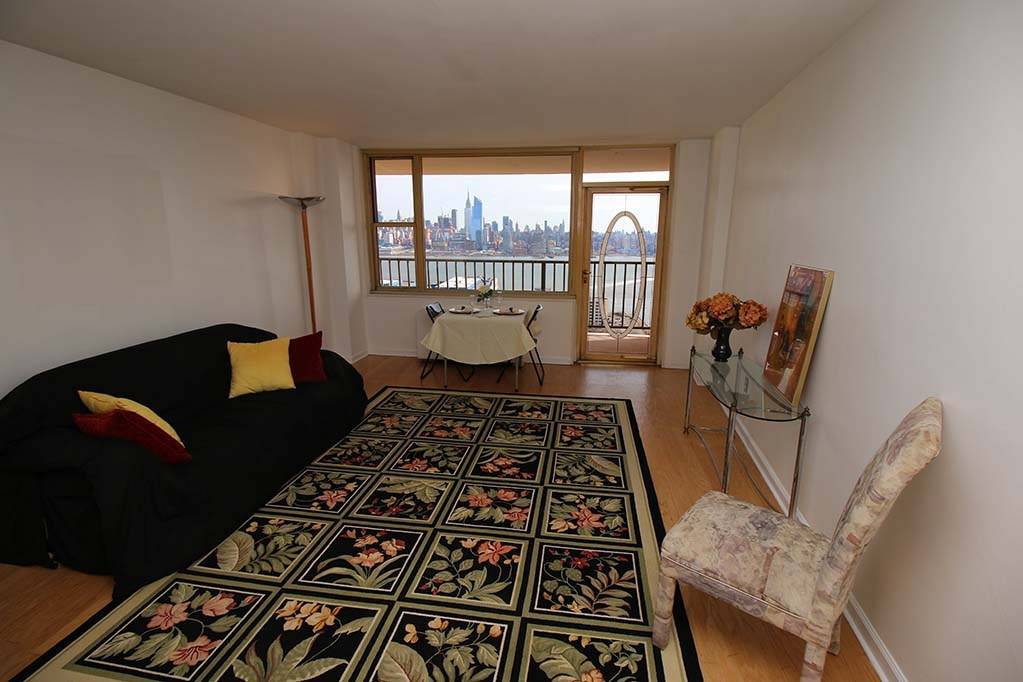 Picture-postcard New York City view - 1 BR Condo New Jersey