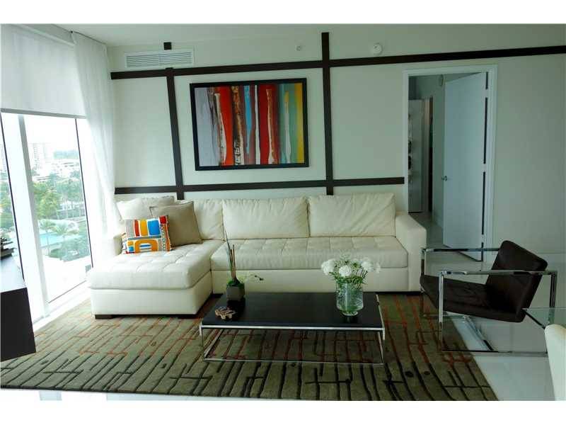 SPECTACULAR FURNISHED UNIT IN LUXURIOUS ST - St Tropez/Bay 02 3 BR Condo Miami Beach Miami