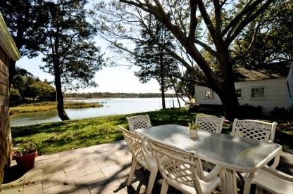 SOUTHAMPTON TOWD POINT 2 BED WATERFRONT COTTAGE