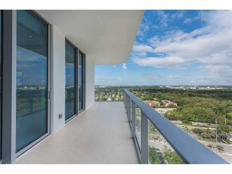 Magnificent - Marina Palms 2 BR Penthouse Miami